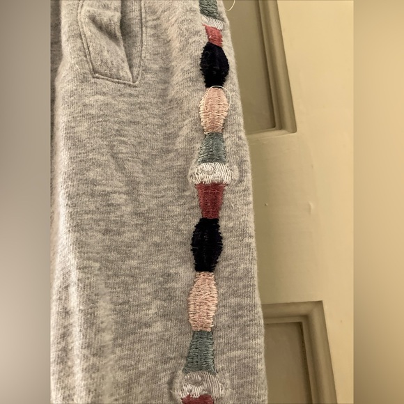 Ivory Ella Gray joggers women Embroidered Size XSM Tie - Picture 4 of 10